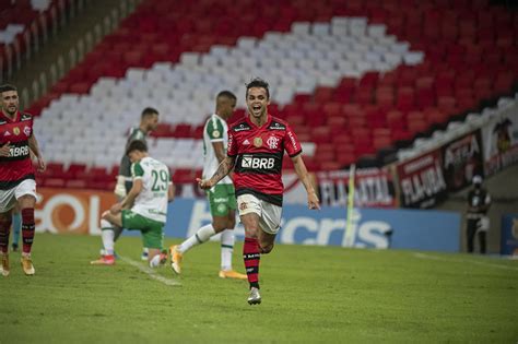 Renato Gaúcho de olho Flamengo vence a Chapecoense de virada no