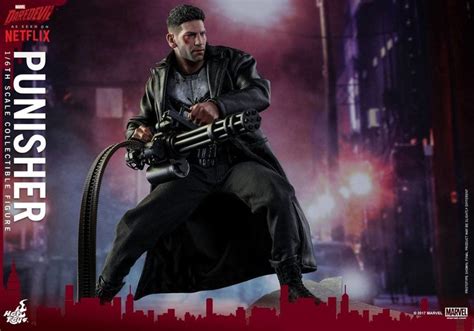 Hot Toys Reveals Jon Bernthal S Punisher Action Figure From Daredevil Season Geektyrant