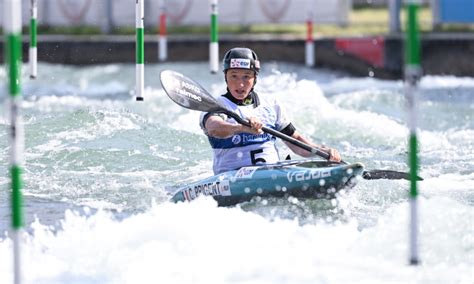 Cano Kayak Slalom Premi Re Victoire En Coupe Du Monde Pour Camille