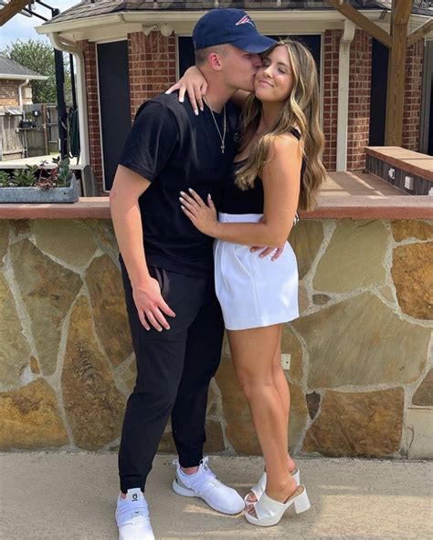 Bailey Zappe S Girlfriend Hannah Lewis Celebrates Patriots Debut