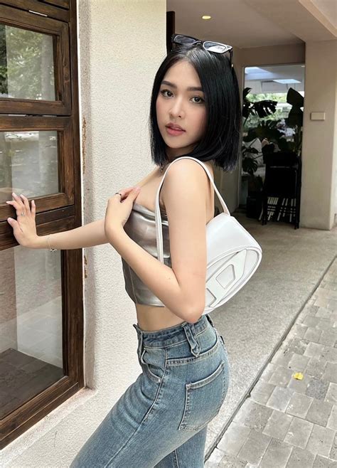 Hot girl Gia Lai tung loạt ảnh bikini hiếm hoi khiến dân tình khen nức nở Người đẹp Việt