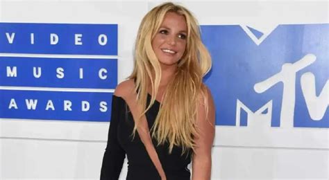 Agradeci Britney Spears A Fans Su Libro Lleg Al De Ventas