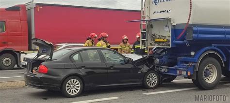 Wypadek na obwodnicy Opola BMW wjechało w tył cysterny Na miejscu