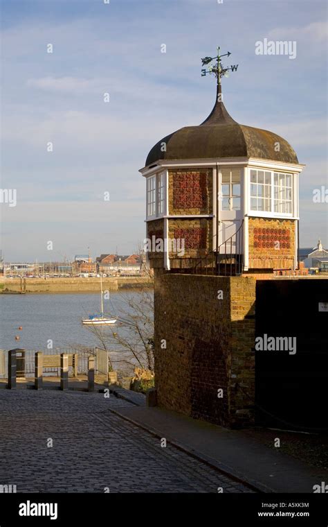 Historic Medway Hi Res Stock Photography And Images Alamy