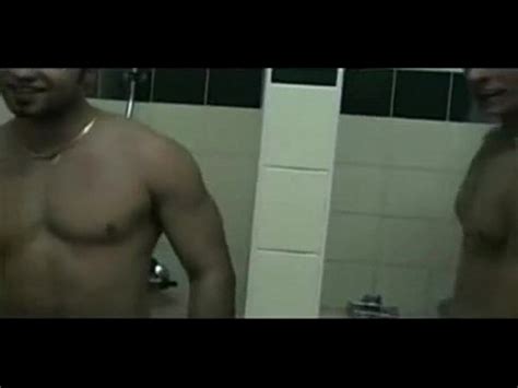 Na Ducha Os Amigos XVIDEOS