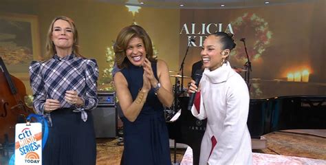 Today Hosts Savannah Guthrie And Hoda Kotb Show Off Their Moves As Alicia Keys ‘backup Dancers