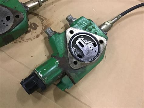 John Deere Hydraulic Loader Valves And Joystick Control Bigiron Auctions