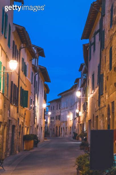 Montalcino old town Travel Toscana tuscany landscapes Italy 이미지