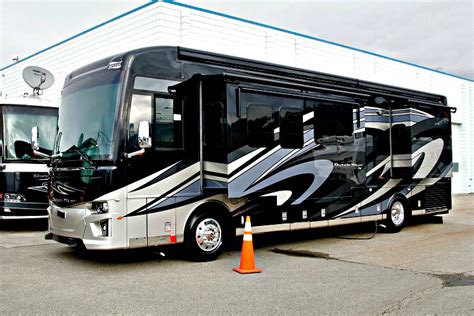 Why are RVs So Popular? - RVing with Rex