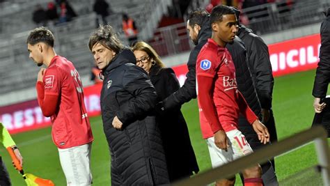 National Nîmes Olympique De Nouveau Battu Dans Un Match Entre