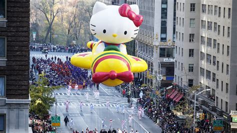 Behind The Balloons 14 Fun Facts About Macys Thanksgiving Day Parade