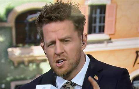 NFL Fans Are Laughing At J J Watt S Hair On Sunday The Spun