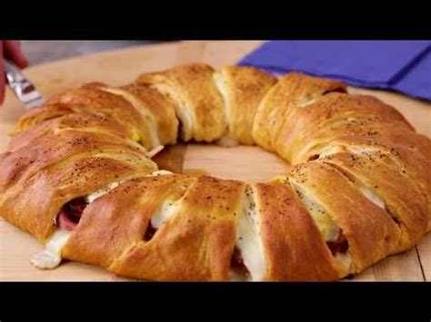 Spicy Italian Crescent Ring Recipe Crescent Roll Recipes Dinner