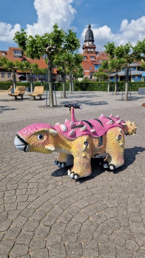 Fahrfiguren Dinos Drachen