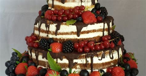 Naked Cake