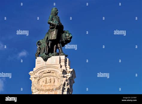 Portugal Lisboa Monumento Del Marques De Pombal En La Avenida Da