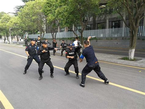 我校开展校园反恐防暴演练 党委保卫处