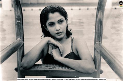 Veteran Actress Ramya Krishnan Hot Photos Collection From E