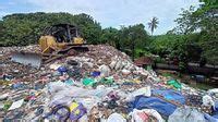 Alat Berat TPA Mandung Tabanan Rusak Lagi Sampah Meluber Ke Jalan