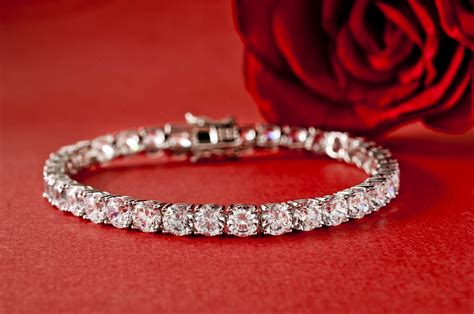 Valentine S Jewelry Valentine S Day Gift Guide Valentines Jewelry