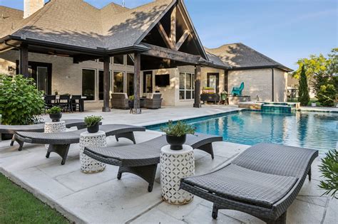 Inspiring Outdoor Patio and Pool Decks Image Gallery | Find Design ...