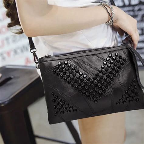 Black Rivet Bag Pu Leather Messenger Bags Women Shoulder Bags Zipper