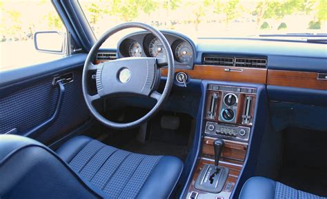 A Spin In A 1979 W116 Mercedes Benz The First S Class News Car And