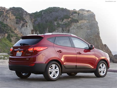 Download Hyundai Tucson - Red 2011 Hyundai Tucson On Itl.cat