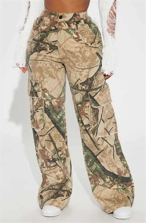 Taking Aim Stretch Camo Cargo Jeans - Taupe/combo | Fashion Nova