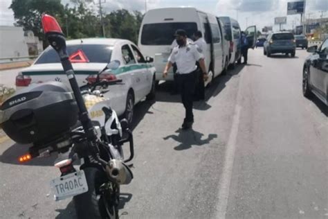 Se Registra Accidente Vehicular En El Boulevard Colosio De Canc N Hay