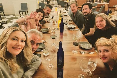 Twin Peaks Cast Has 'All the Feels' as They Reunite for Dinner