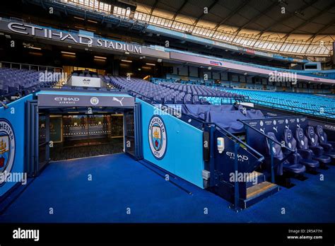 Fans Etihad Stadium Hi Res Stock Photography And Images Alamy