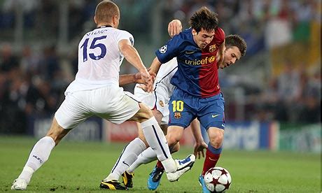 Sport Cops: Lionel Messi Skills Wallpapers