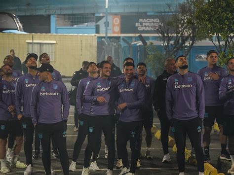 Campaña contra el racismo de Racing previo a enfrentar a Flamengo