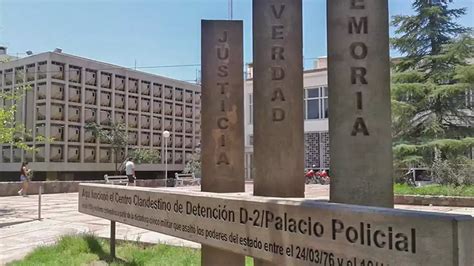 Mendoza Veintiocho policías acusados por secuestros torturas y