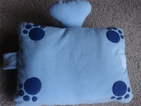 Chambers Girls' Crafts: Blue's Clues Pillow