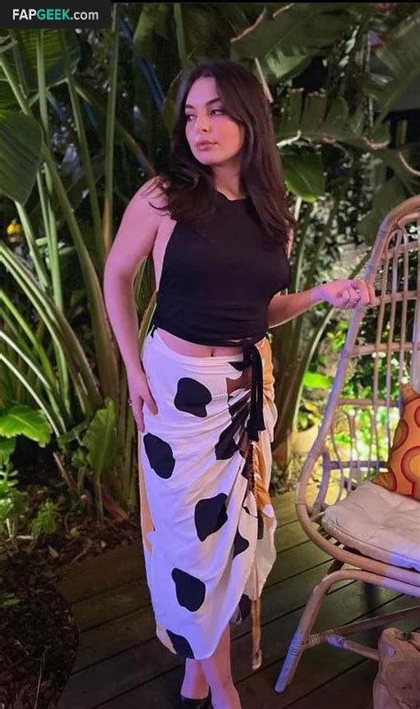 Isabella Gomez Isabella Gomez Valeng Nude Leaked Onlyfans Photo Fapgeek