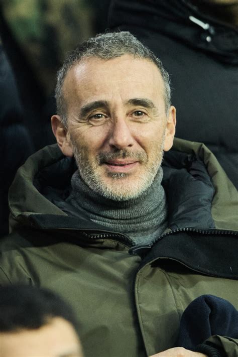 Photo Elie Semoun People Dans Les Tribunes Du Match Aller Des Mes