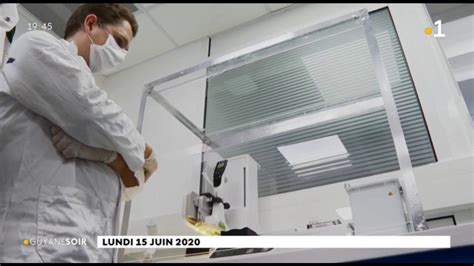 Un Automate Qui Permet Au Laboratoire Du Cgh Qui Permet De Multiplier