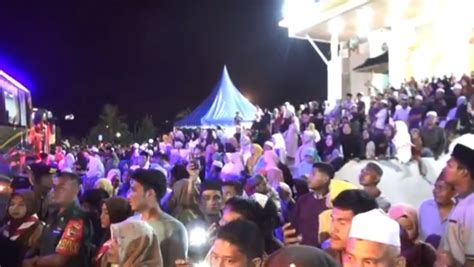 Jemaah Haji Kloter Asal Madina Mendarat Di Bandara Kualanamu