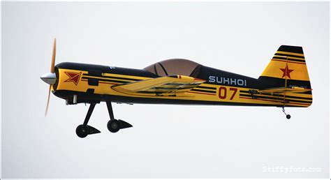 Goldwing ARF Sukhoi SU-26 26CC 70''/1780mm Gas RC Airplane A - General ...