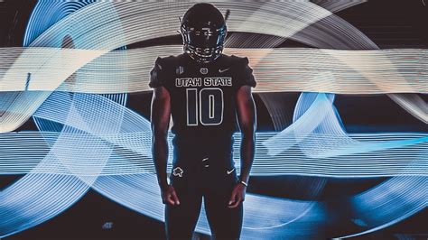 Utah State Unveils Blackout Uniforms For BYU Game