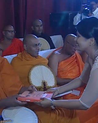 Sl Local Girls Hot Saree And Boobs Porn Pictures XXX Photos Sex