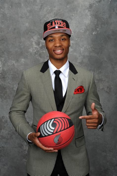 Damian Lillard 2012 13 Kia Nba Rookie Of The Year Nba Fashion Mvp