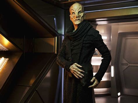 New Star Trek Discovery Season 3 Cast Photos Episode Titles