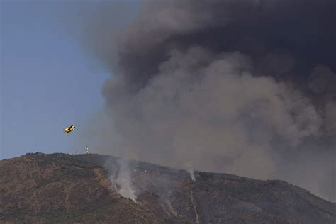 6,000 hectares of woodland destroyed in wildfires in Spain | Daily Sabah