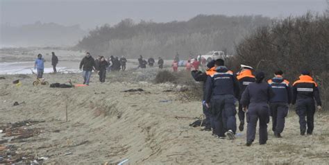 Asciende A Muertos Y Supervivientes Las V Ctimas De Naufragio En