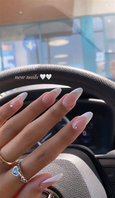 Pin On Nailsss In Almond Nails Gel Nails Acrylic Nails