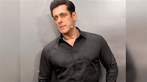 Salman Khan Shares His Uber-Cool Look Ahead Of Filmfare Awards, Fans ...