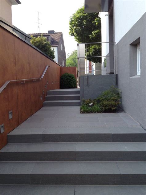 Nach Modernisierung Zugang Praxis Landscaping Sidewalk Stairs